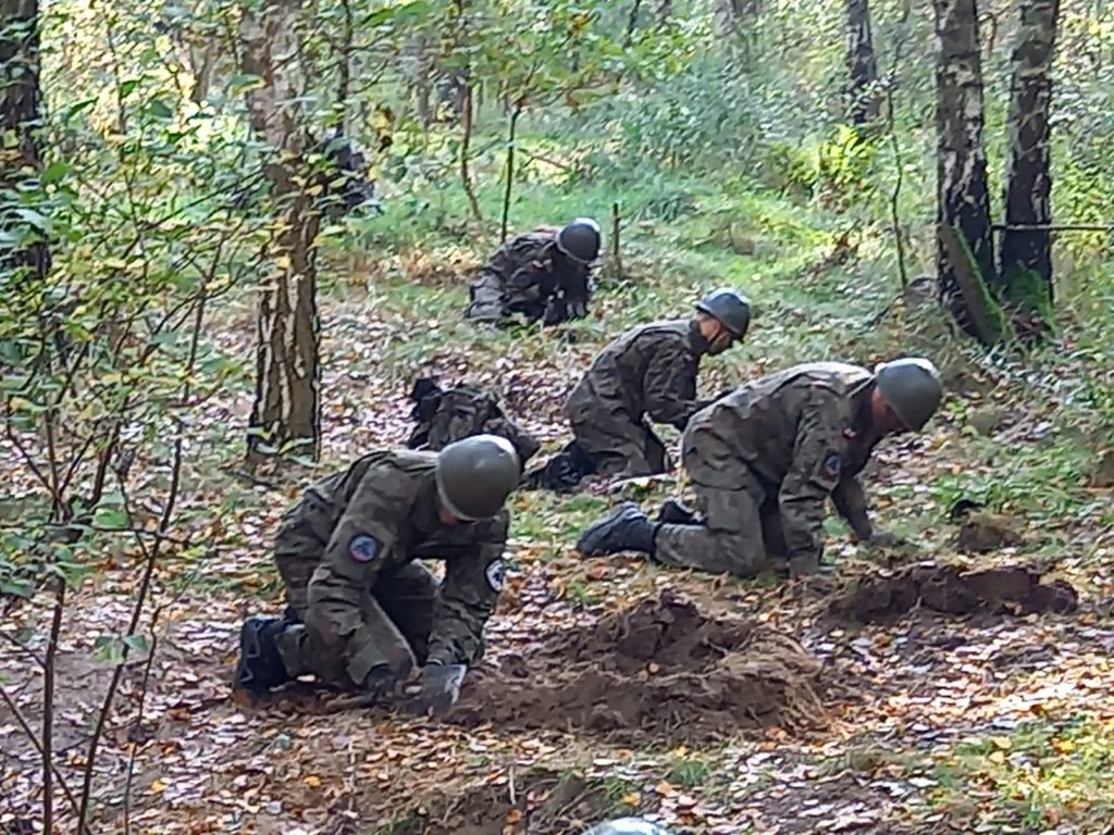 Szkolenie poligonowe. Dekoracja.